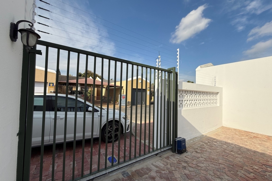 To Let 2 Bedroom Property for Rent in Flamingo Vlei Western Cape